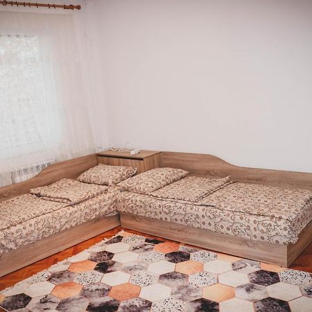 3 Rooms, Loft Apartment, Located Right In Center!!! Razgrad Exterior photo
